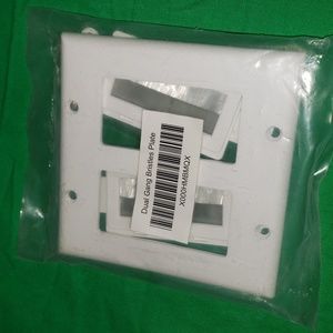 Kebulldola Double Gang Bristle Plate Cable Management Kit White